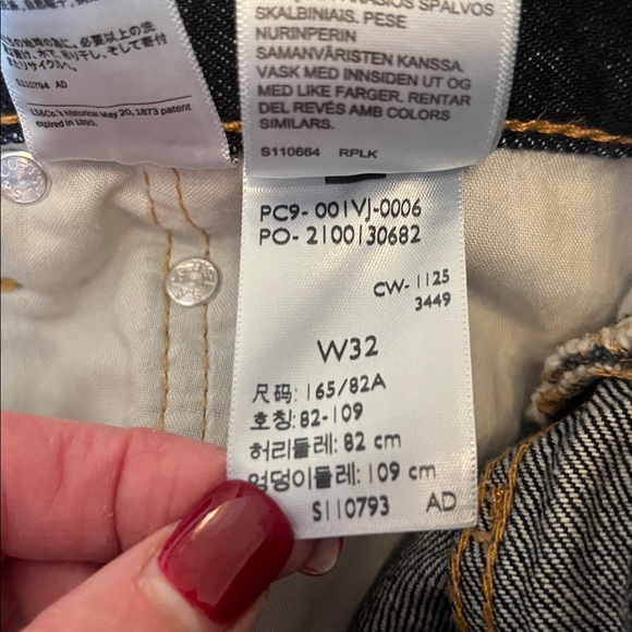 Levi’s Icon Western Yoke Mini Skirt - Picture 9 of 10